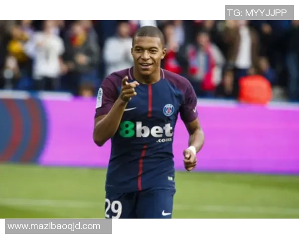 巴黎圣日耳曼主帅盛赞姆巴佩：他是球队的灵魂和希望